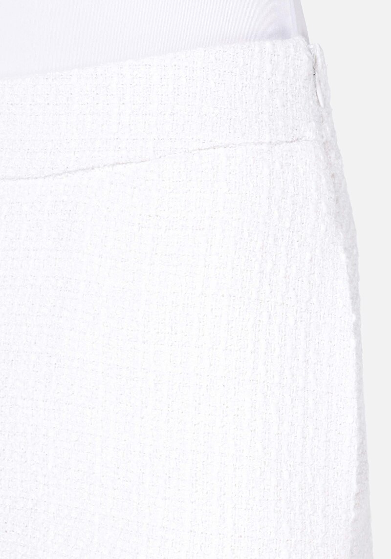 Slim Fit Düşük Bel Düz Kadın Beyaz Şort