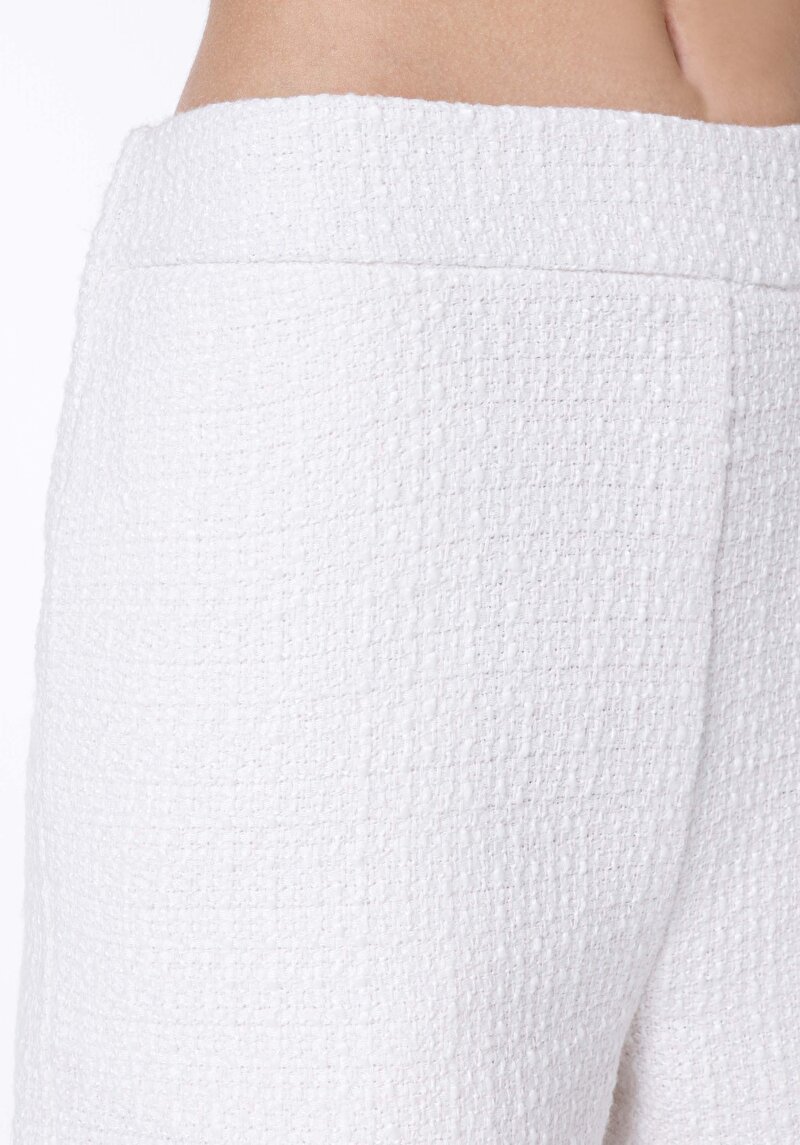 Slim Fit Düşük Bel Düz Kadın Beyaz Şort