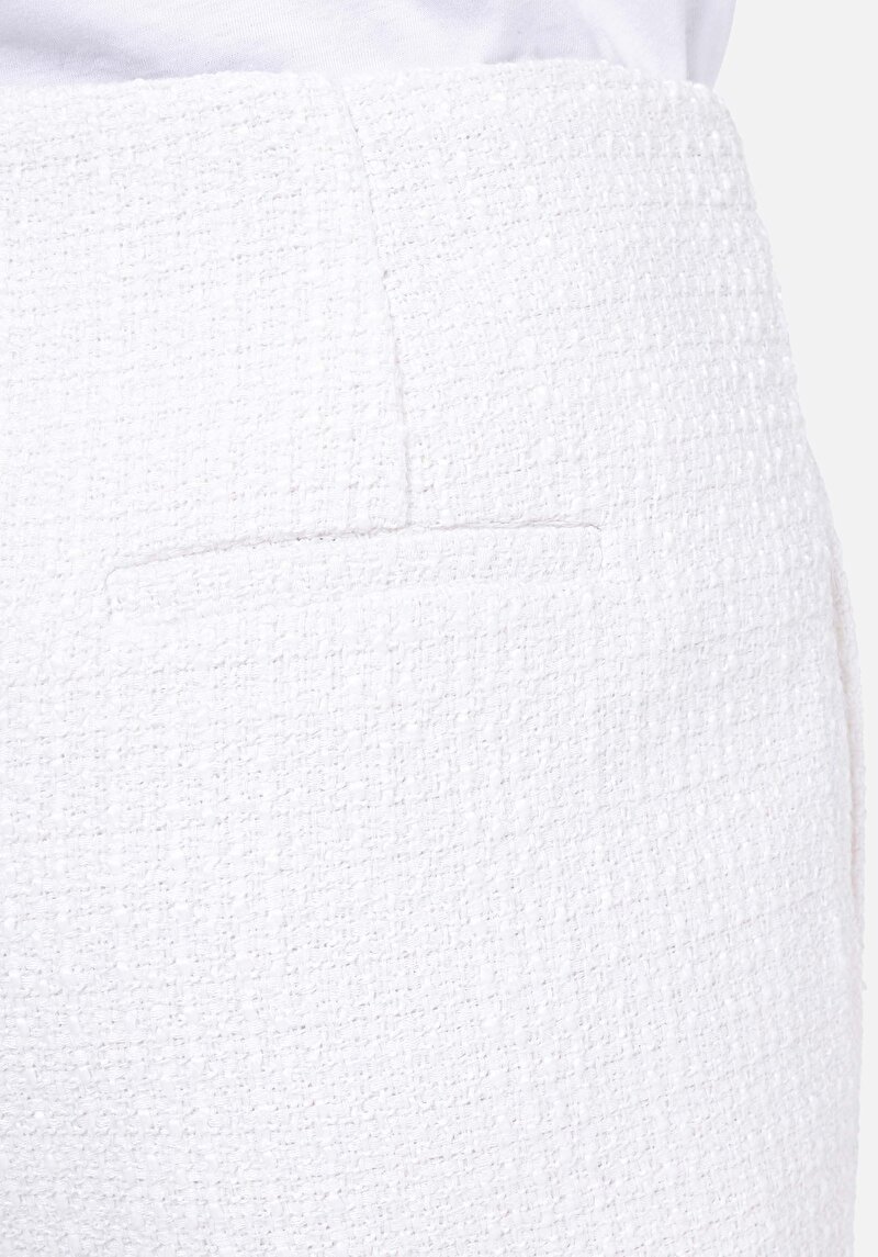 Slim Fit Düşük Bel Düz Kadın Beyaz Şort