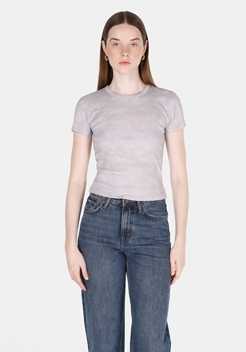 Slim Fit Yuvarlak Yaka Baskılı Kadın Pembe Kısa Kol Tişört