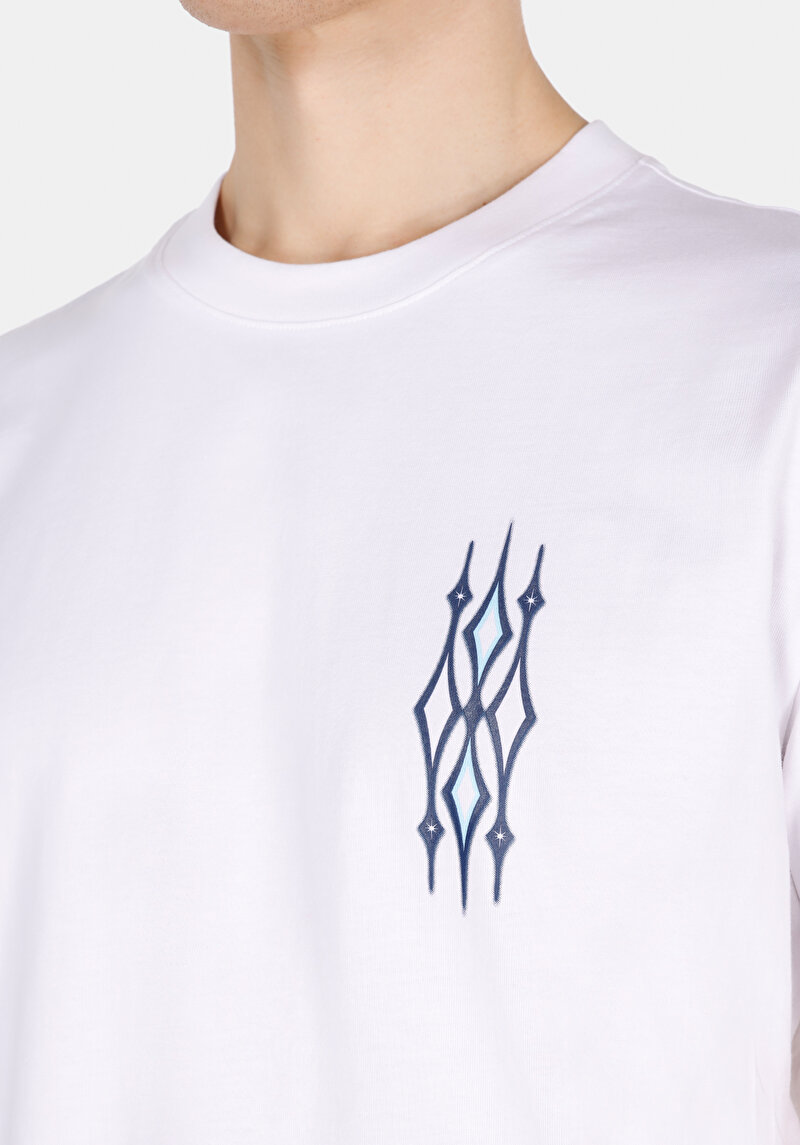 Comfort Fit Yuvarlak Yaka Düz Erkek Desen Baskılı Beyaz Kısa Kol Tişört