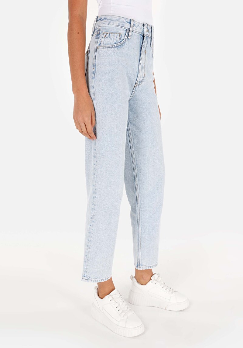 Straight Fit Pamuklu Kadın Denim Jean Pantolon