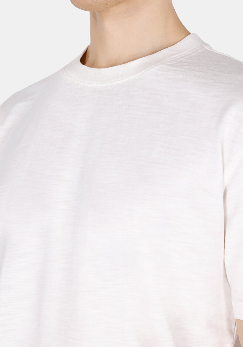 Comfort Fit Yuvarlak Yaka Düz Erkek Beyaz Kısa Kol Tişört