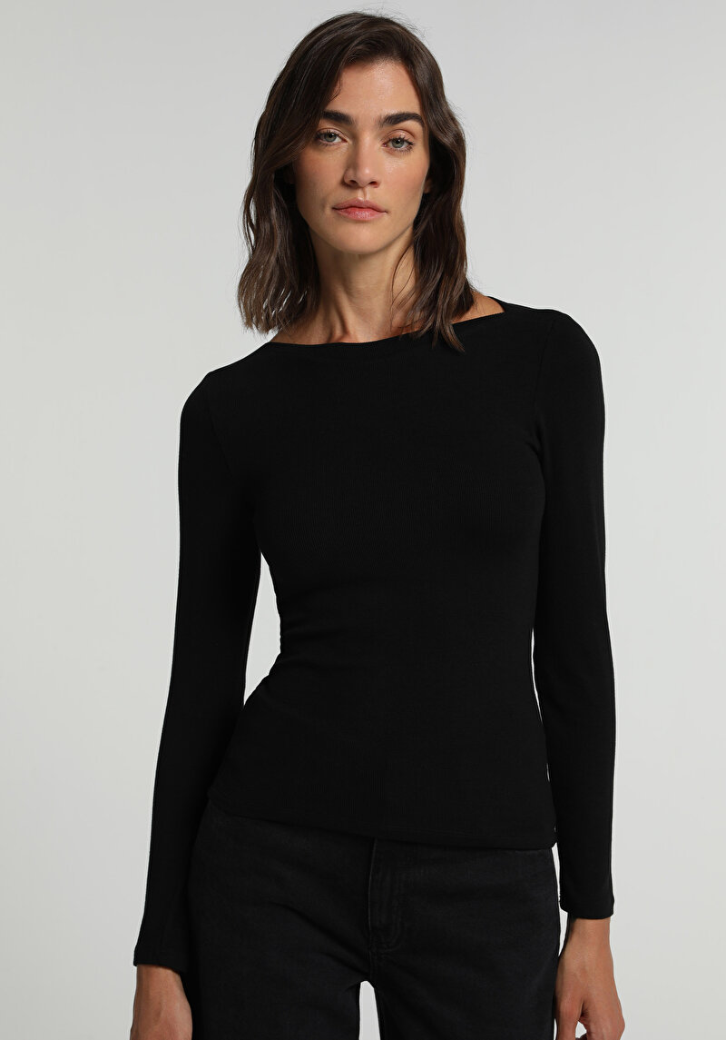 Slim Fit Kayık Yaka Düz Kadın Siyah Uzun Kol Tişört