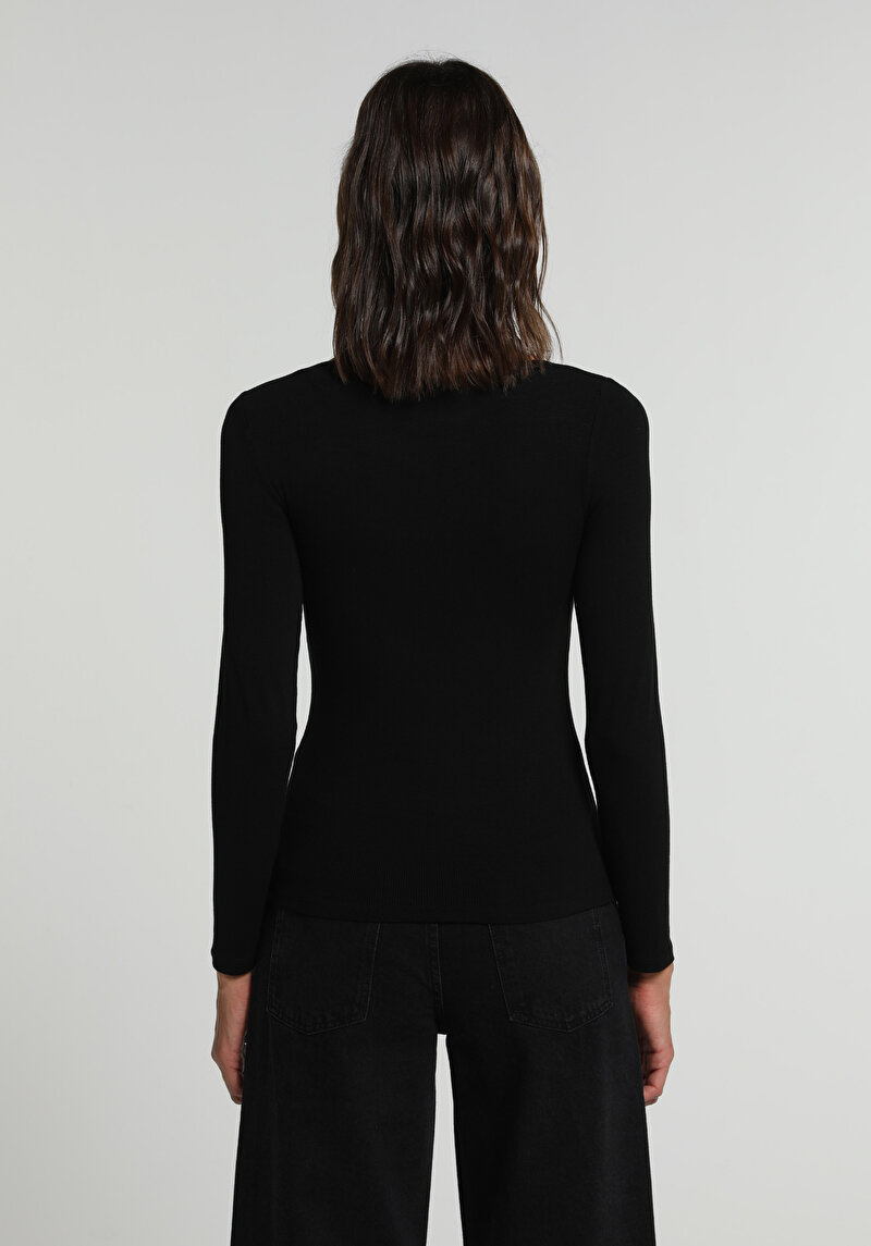 Slim Fit Kayık Yaka Düz Kadın Siyah Uzun Kol Tişört