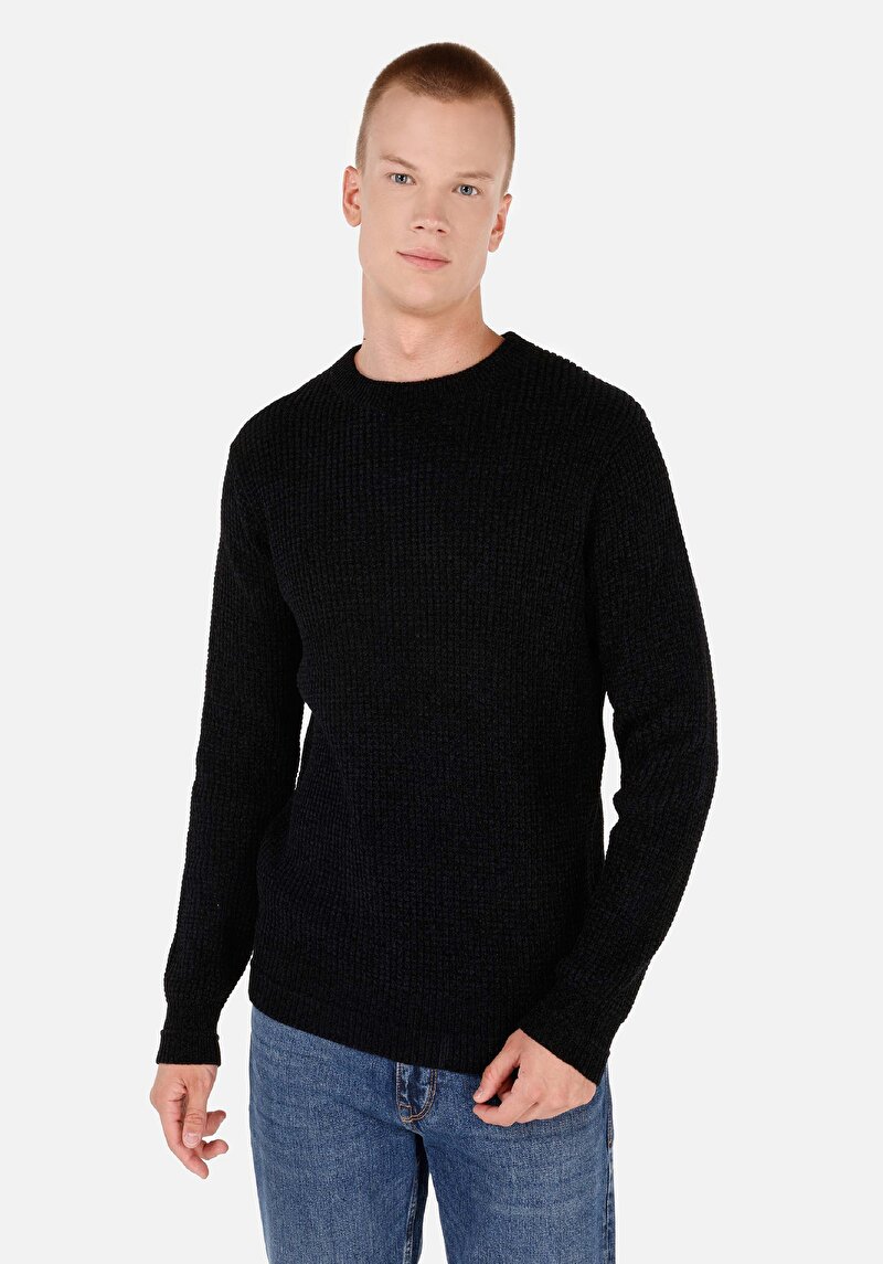 Regular Fit Yuvarlak Yaka Jakarlı Erkek Siyah Kazak