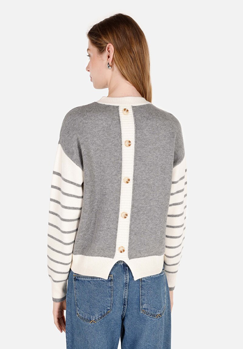 Regular Fit Yuvarlak Yaka Çizgili Kadın Ekru Kazak