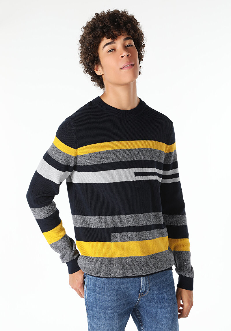 Regular Fit Yuvarlak Yaka Jakarlı Erkek Lacivert Kazak