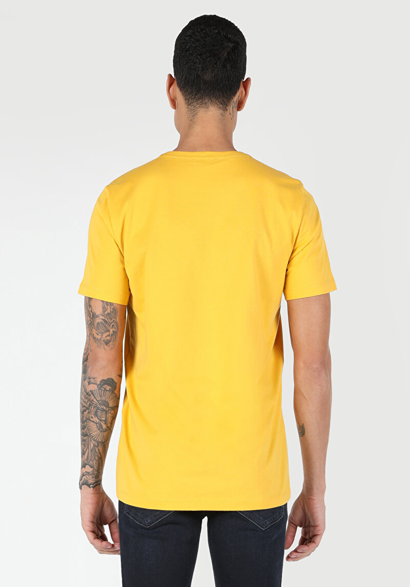 Regular Fit Yuvarlak Yaka Düz Erkek Sari Kısa Kol Tişört