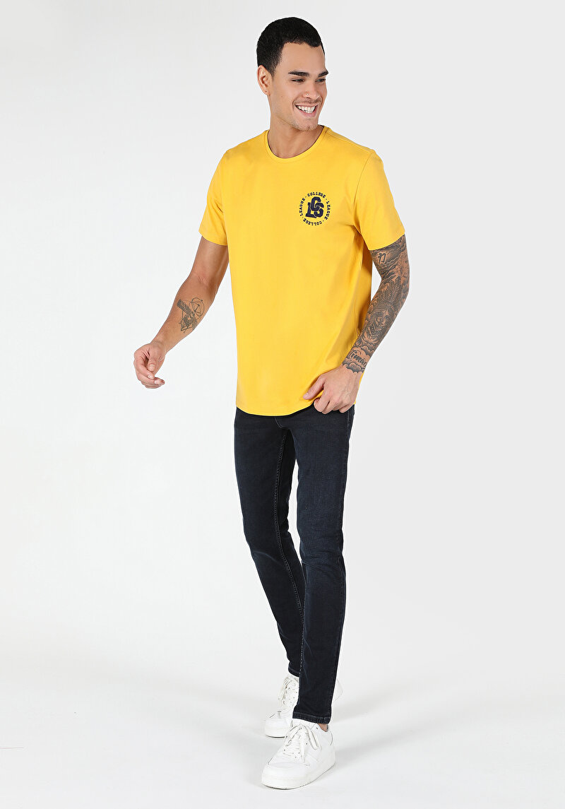 Regular Fit Yuvarlak Yaka Düz Erkek Sari Kısa Kol Tişört