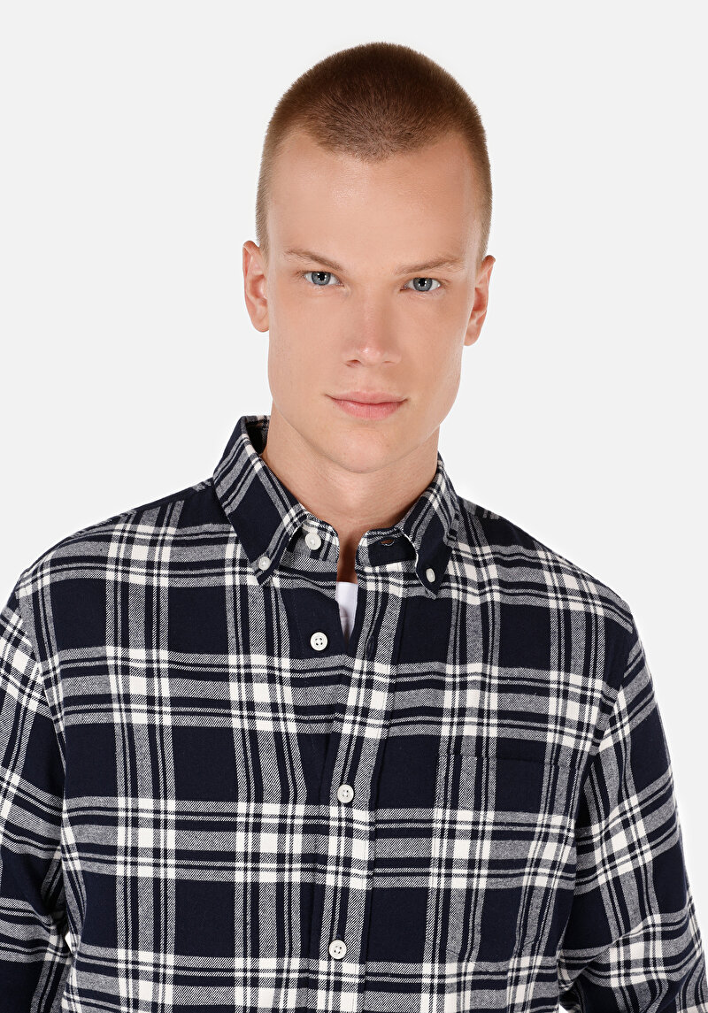 Slim Fit Düğmeli Yaka Ekoseli Erkek Lacivert Uzun Kol Gömlek