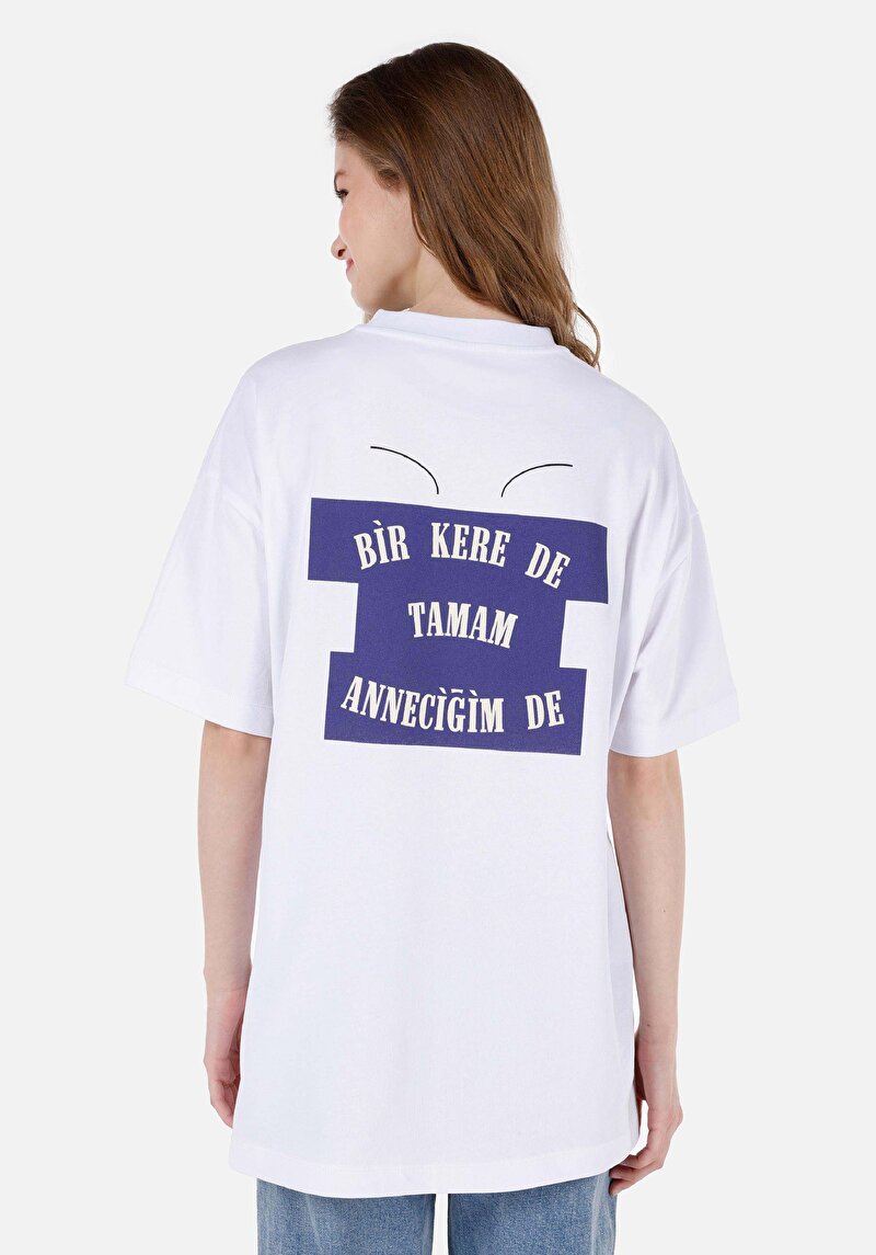 Comfort Fit Yuvarlak Yaka Kadın Beyaz Kısa Kol Tişört