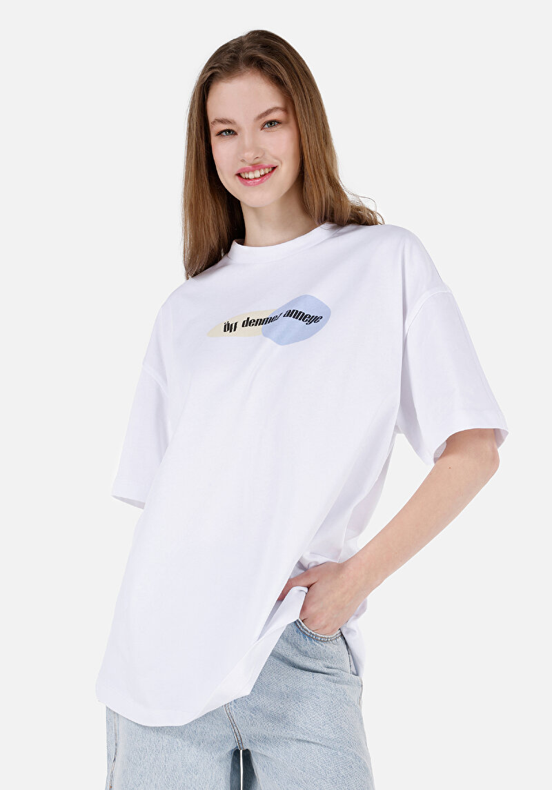 Comfort Fit Yuvarlak Yaka Baskılı Kadın Beyaz Pamuk Kısa Kol Tişört