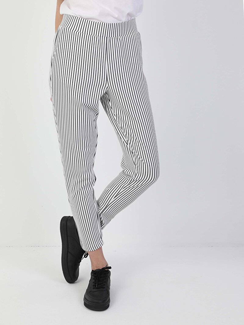 Regular Fit Yüksek Bel Kadın Beyaz Eşofman Altı