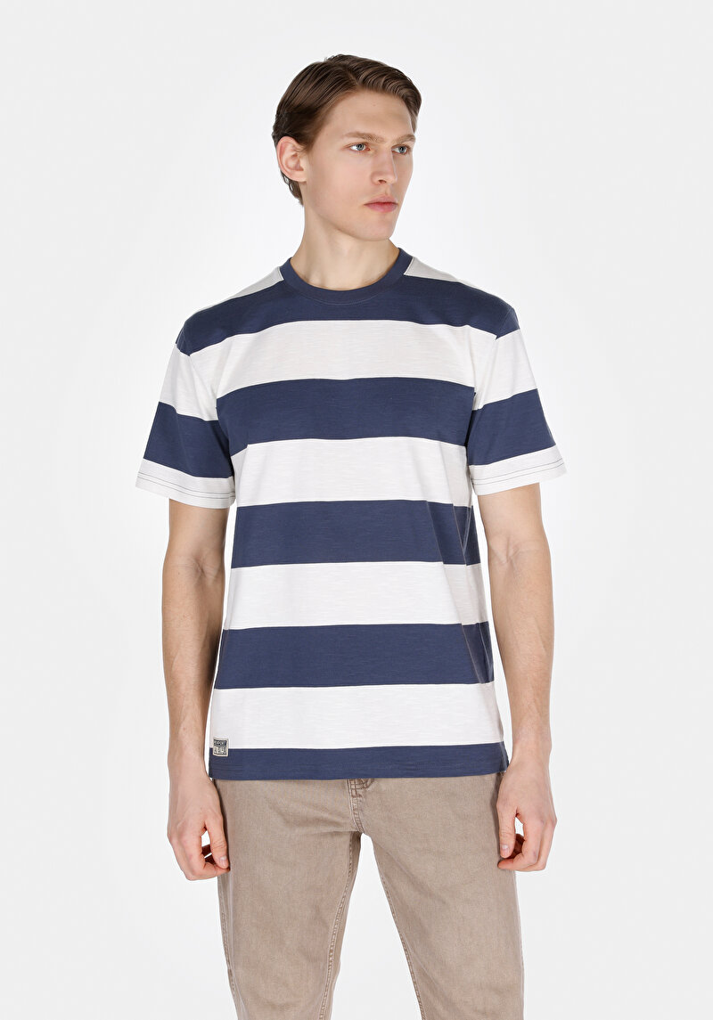 Comfort Fit Yuvarlak Yaka Çizgili Erkek Lacivert Kısa Kol Tişört