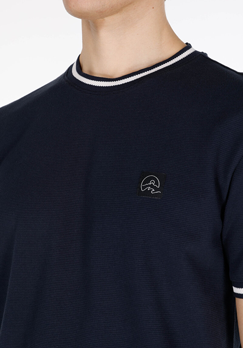 Regular Fit Yuvarlak Yaka Pamuklu Jakarlı Erkek Lacivert Kısa Kol Tişört