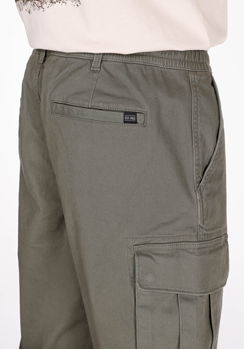 Regular Fit Orta Bel Düz Paça Kargo Cep Erkek Yeşil Pantolon
