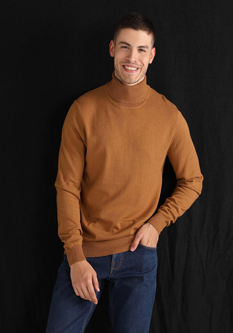 Slim Fit Balıkçı Yaka Jakarlı Erkek Camel Kazak