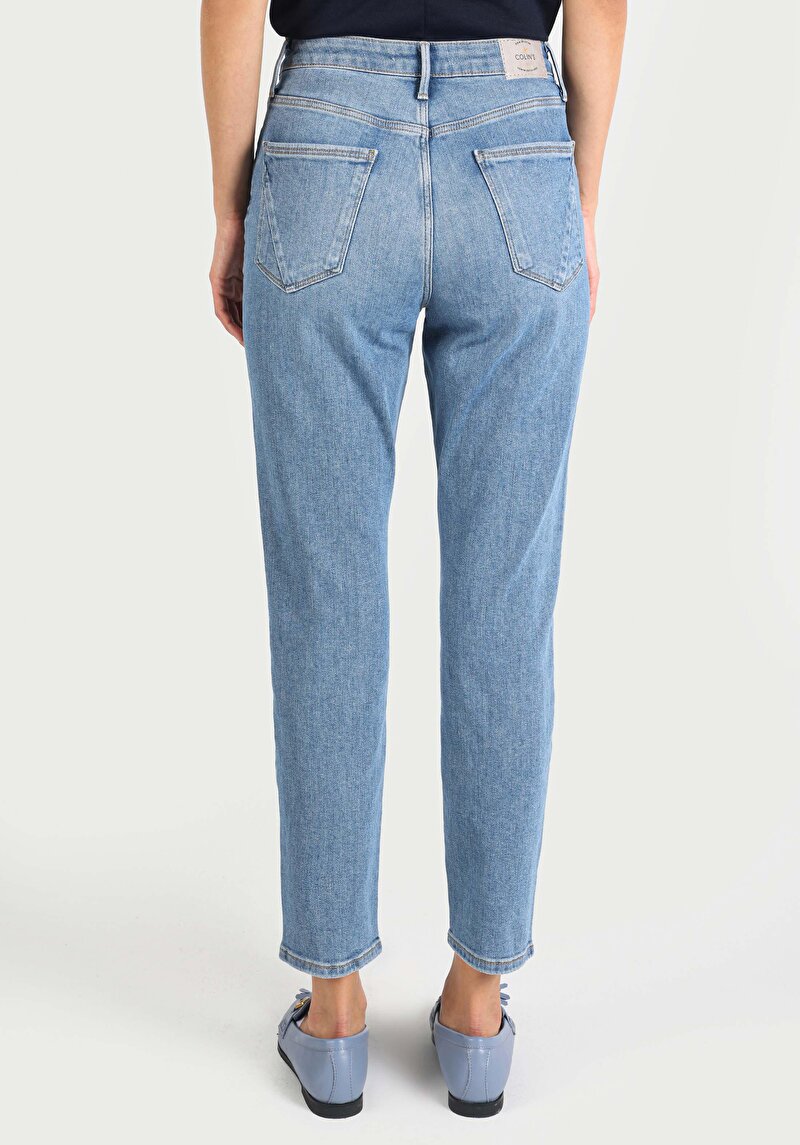 Slim Fit Orta Bel Daralan Paça Kadın Denim Jean Pantolon