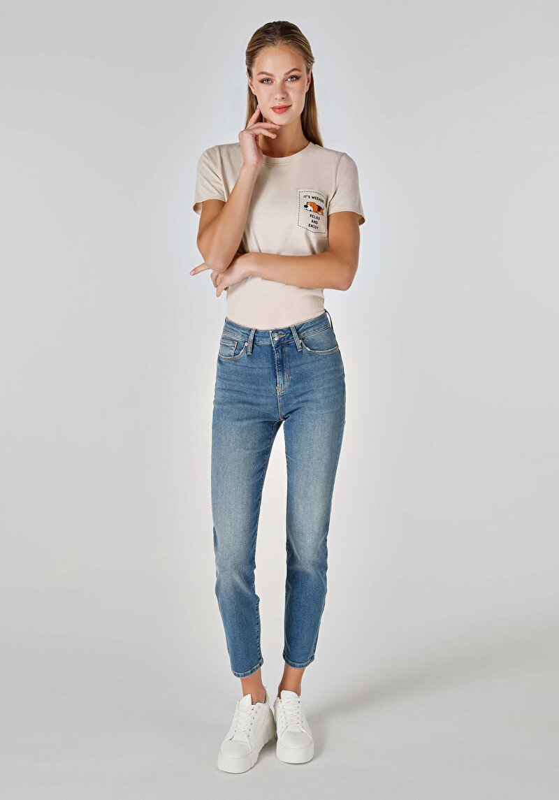 Slim Fit Orta Bel Düz Paça Kadın İndigo Jean Pantolon