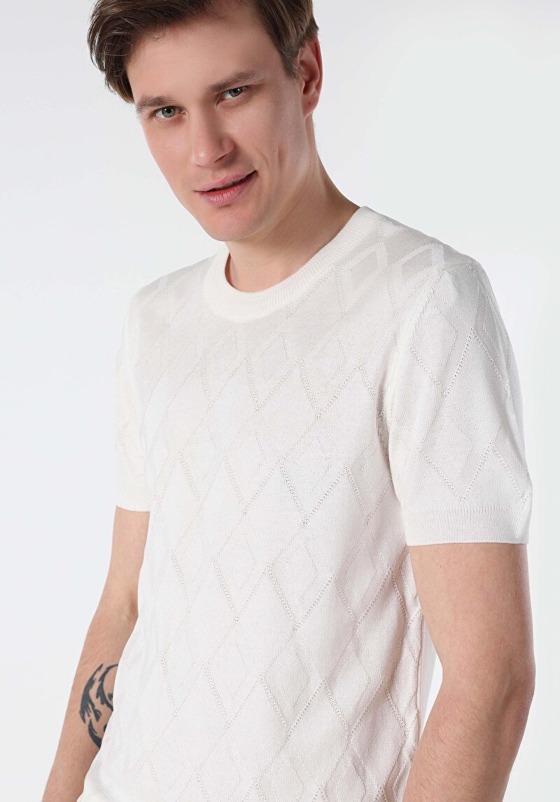 Regular Fit Yuvarlak Yaka Erkek Beyaz Kazak