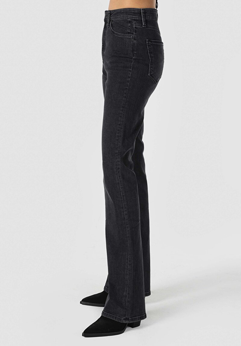 Regular Fit Orta Bel Bootcut Kadın Denim Jean Pantolon