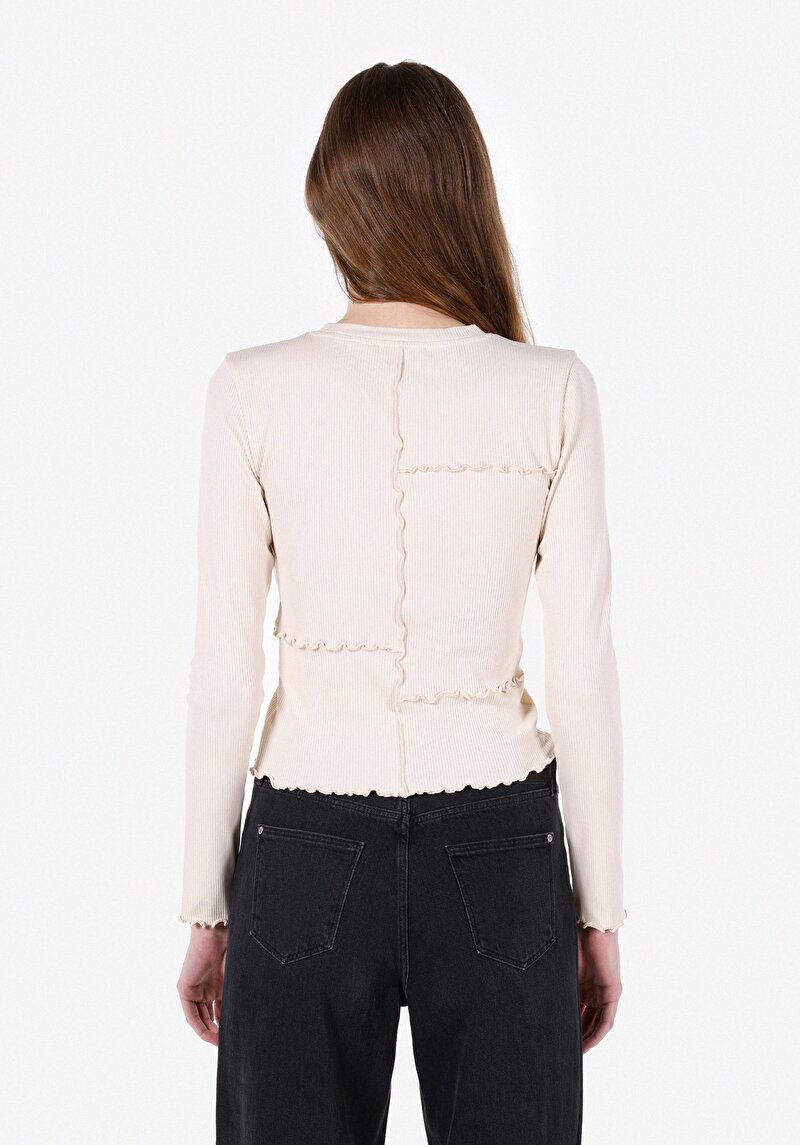 Slim Fit Yuvarlak Yaka Düz Kadın Ekru Uzun Kol Tişört