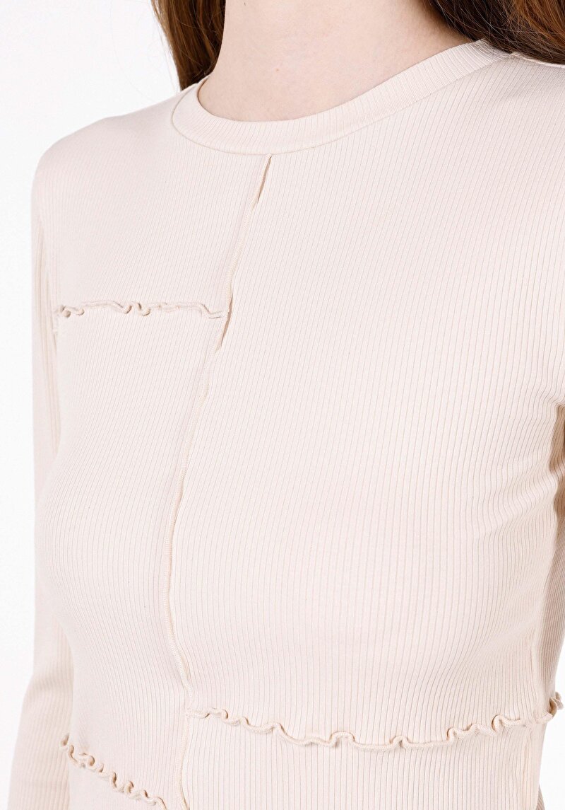 Slim Fit Yuvarlak Yaka Düz Kadın Ekru Uzun Kol Tişört