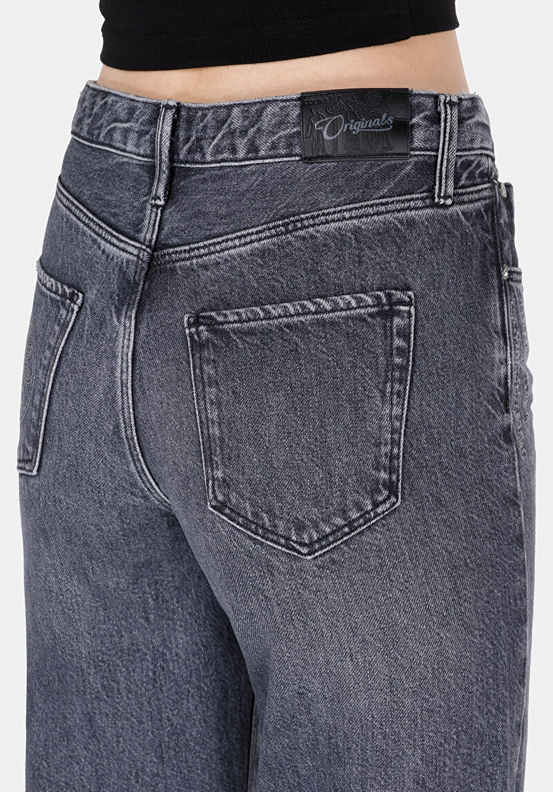 Regular Fit Yüksel Bel Geniş Paça Kadın Siyah Jean Pantolon