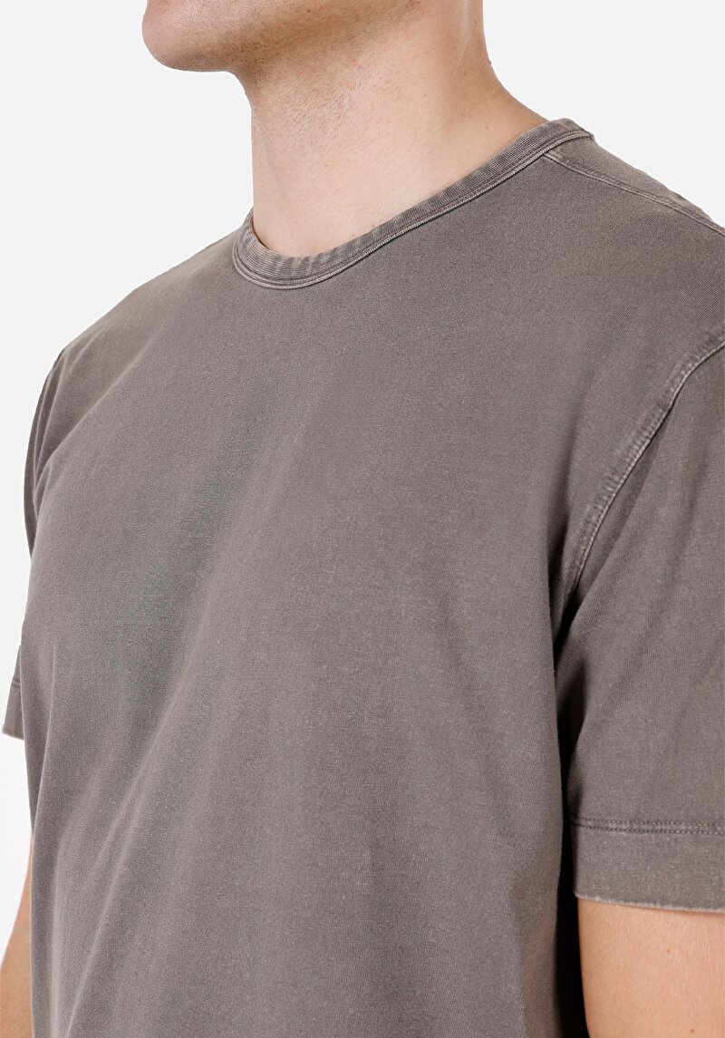 Comfort Fit Yuvarlak Yaka Düz Erkek Kahverengi Kısa Kol Tişört