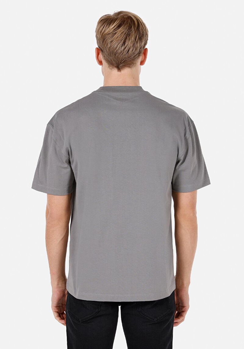 Comfort Fit Yuvarlak Yaka Düz Erkek Gri Kısa Kol Tişört