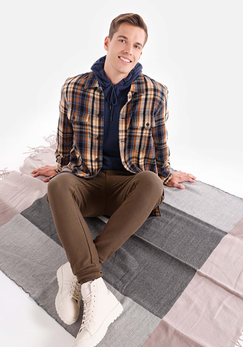 Comfort Fit Shirt Neck Ekoseli Erkek Kahverengi Uzun Kol Gömlek