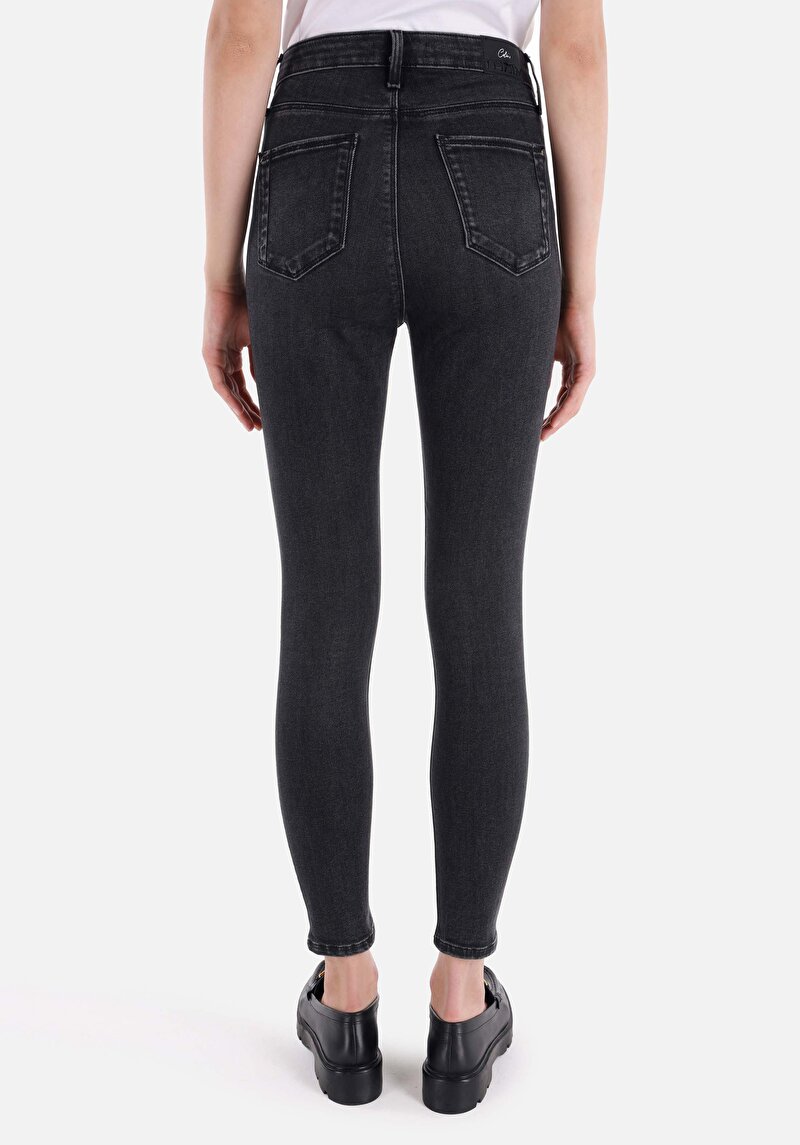 Skinny Fit Orta Bel Dar Paça Kadın Denim Jean Pantolon