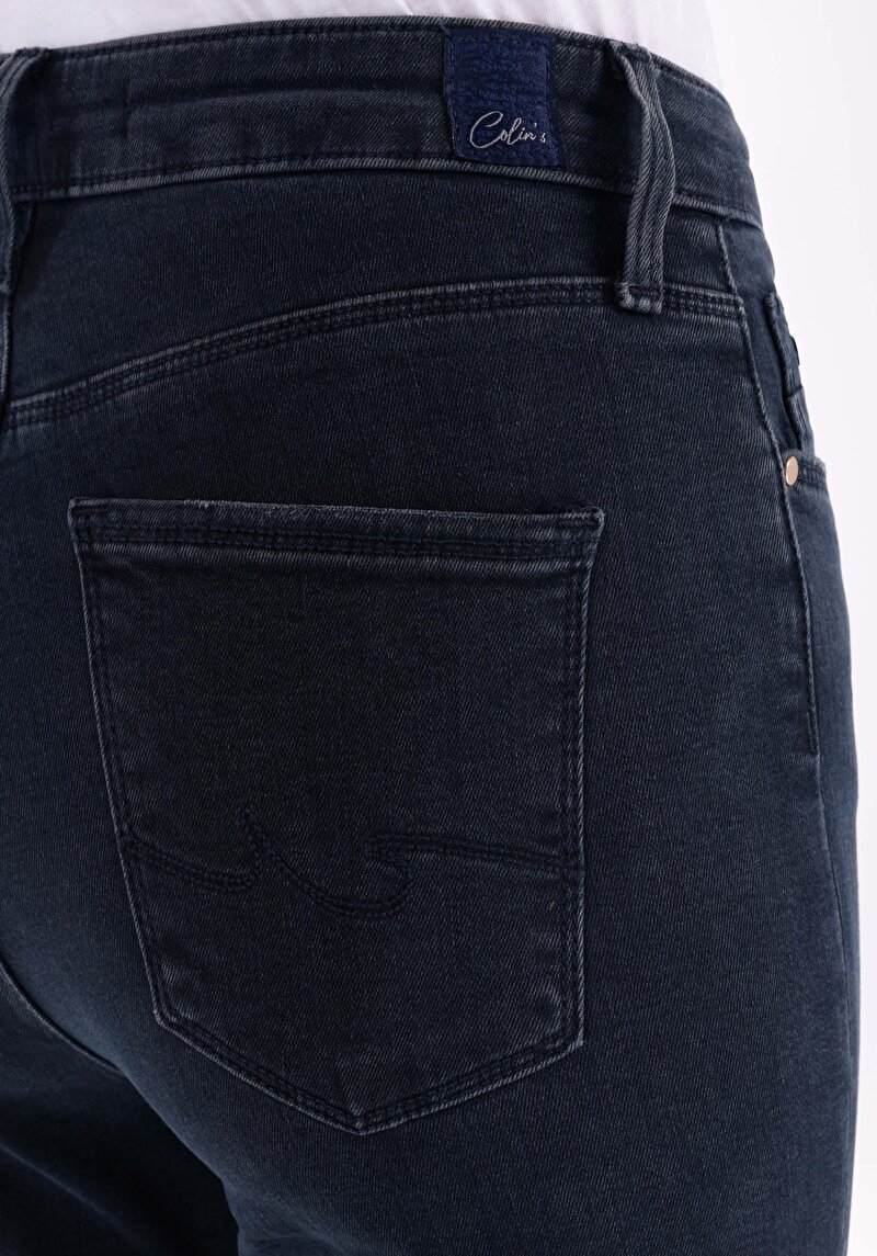 Skinny Fit Yüksel Bel Dar Paça Cepli Kadın Koyu İndigo Jean Pantolon