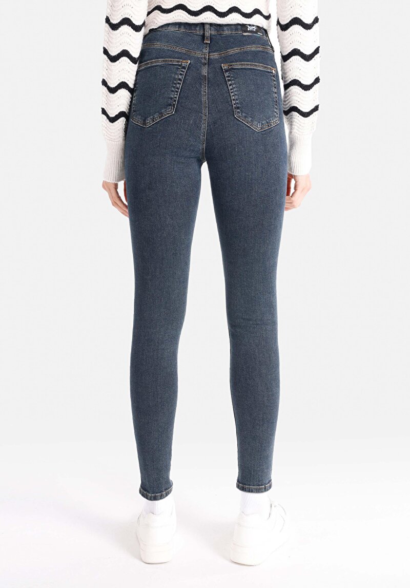 Skinny Fit Yüksel Bel Dar Paça Cepli Kadın İndigo Jean Pantolon