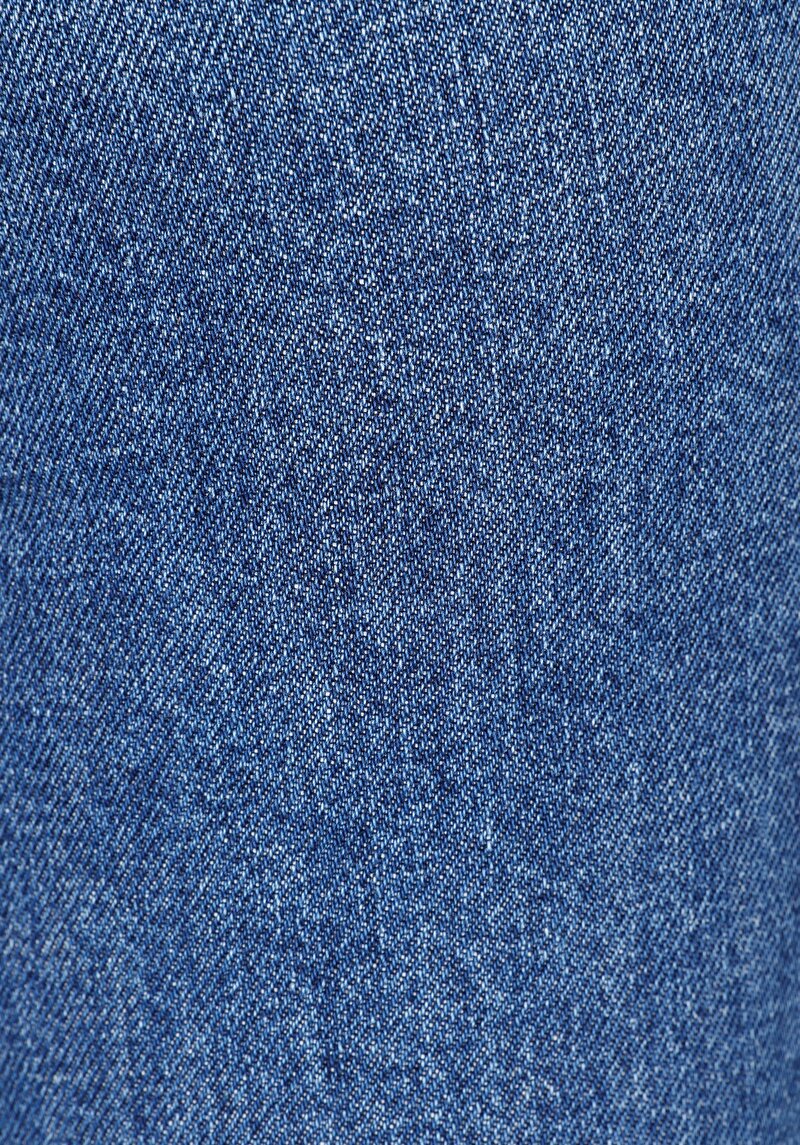 Slim Fit Orta Bel Düz Paça Kadın İndigo Jean Pantolon