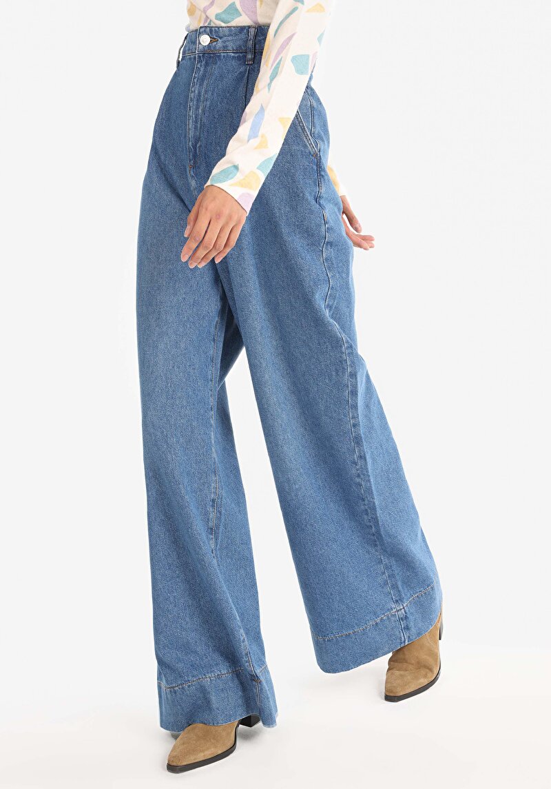 Regular Fit Yüksel Bel Geniş Paça Cepli Kadın İndigo Denim Jean Pantolon