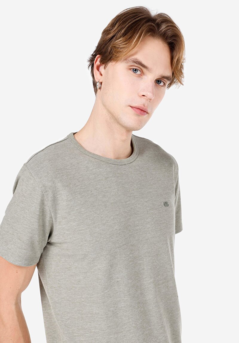 Regular Fit Yuvarlak Yaka Düz Erkek Kısa Kol Tişört