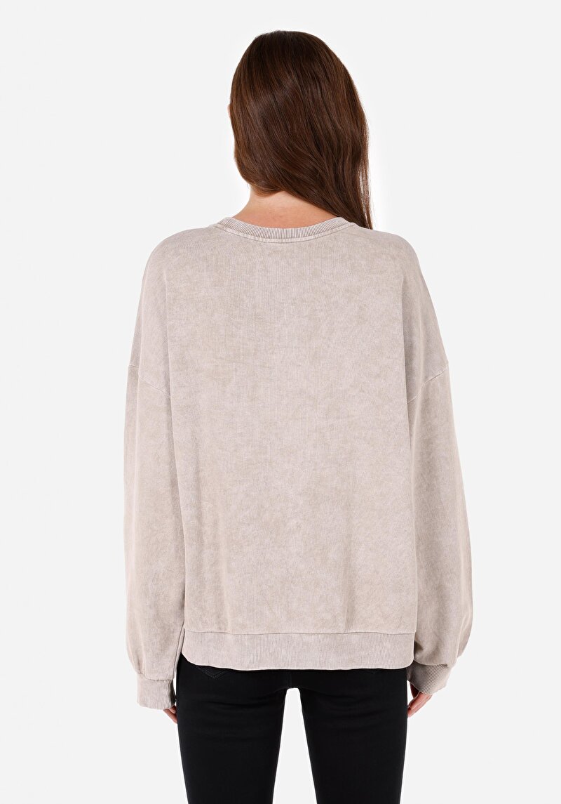 Comfort Fit Yuvarlak Yaka  Kadın Bej Sweatshirt