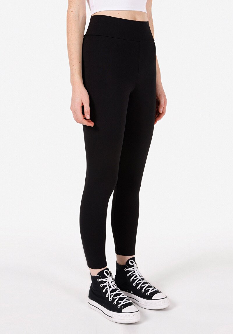 Slim Fit Yüksek Bel Kadın Siyah Örme Tayt