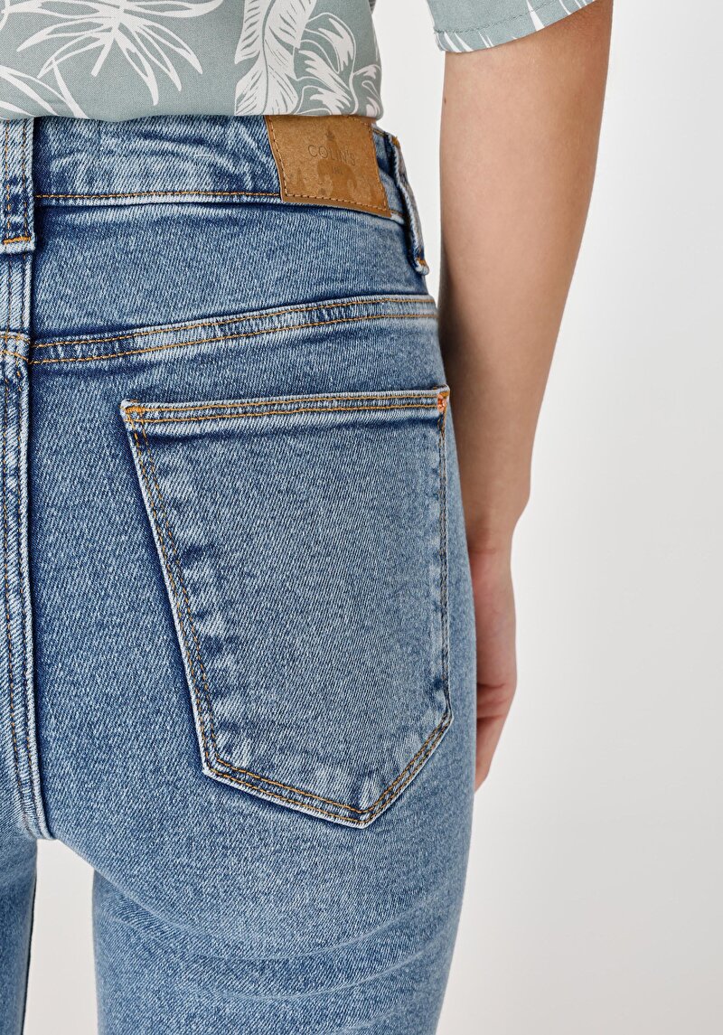 Regular Fit Yüksek Bel Kısa Ispanyol Paça Kadın İndigo Jean Pantolon