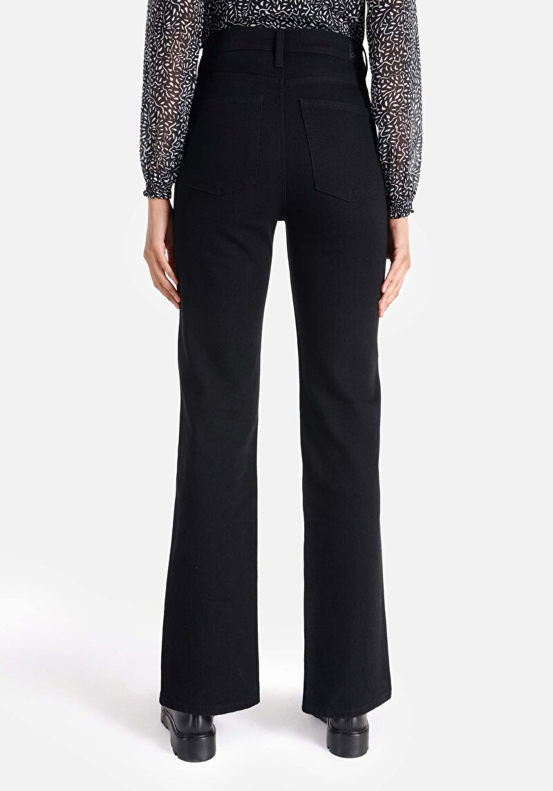 Regular Fit Yüksek Bel Yırtmaçlı Paça Kadın İndigo Jean Pantolon