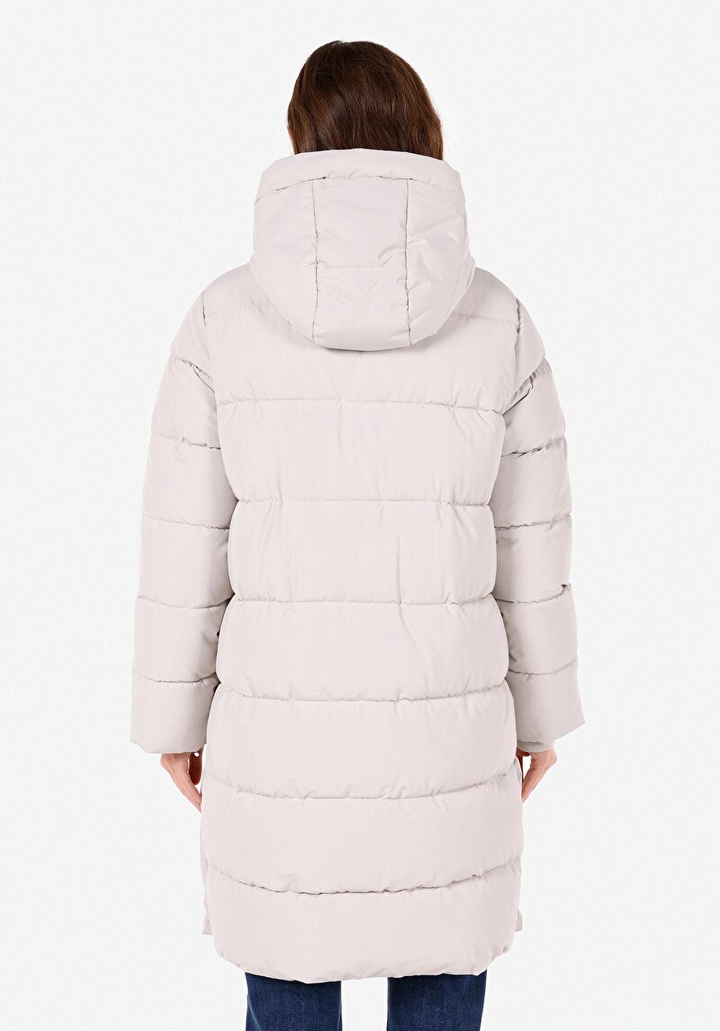 Regular Fit Kapüşonlu Çıtçıtlı Astarlı Suya Dayanıklı Kadın Bej Kaban