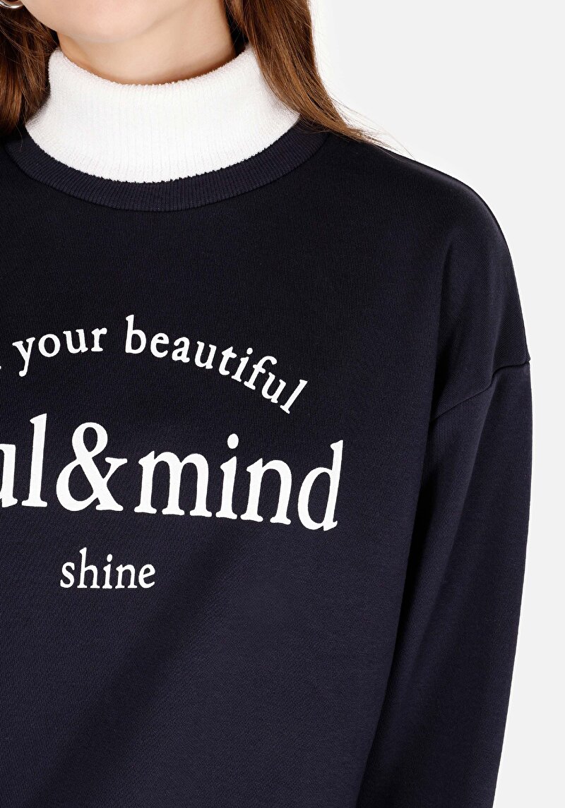 Regular Fit Dik Yaka  Kadın Lacivert Sweatshirt