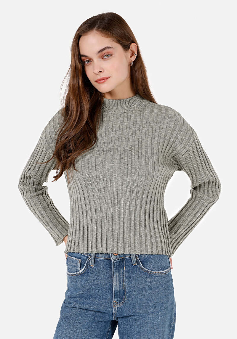 Regular Fit Pamuk Karışımlı Yuvarlak Yaka Kadın Yeşil Kazak