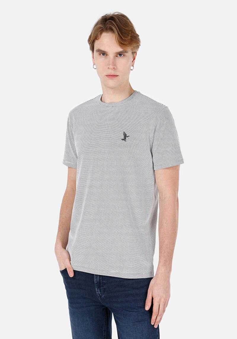 Regular Fit Yuvarlak Yaka Erkek Beyaz Kısa Kol Tişört