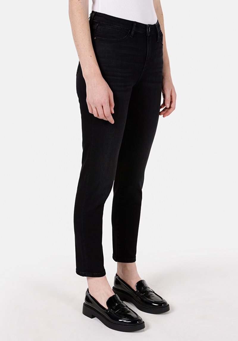 Slim Fit Kadın Siyah Jean Pantolon