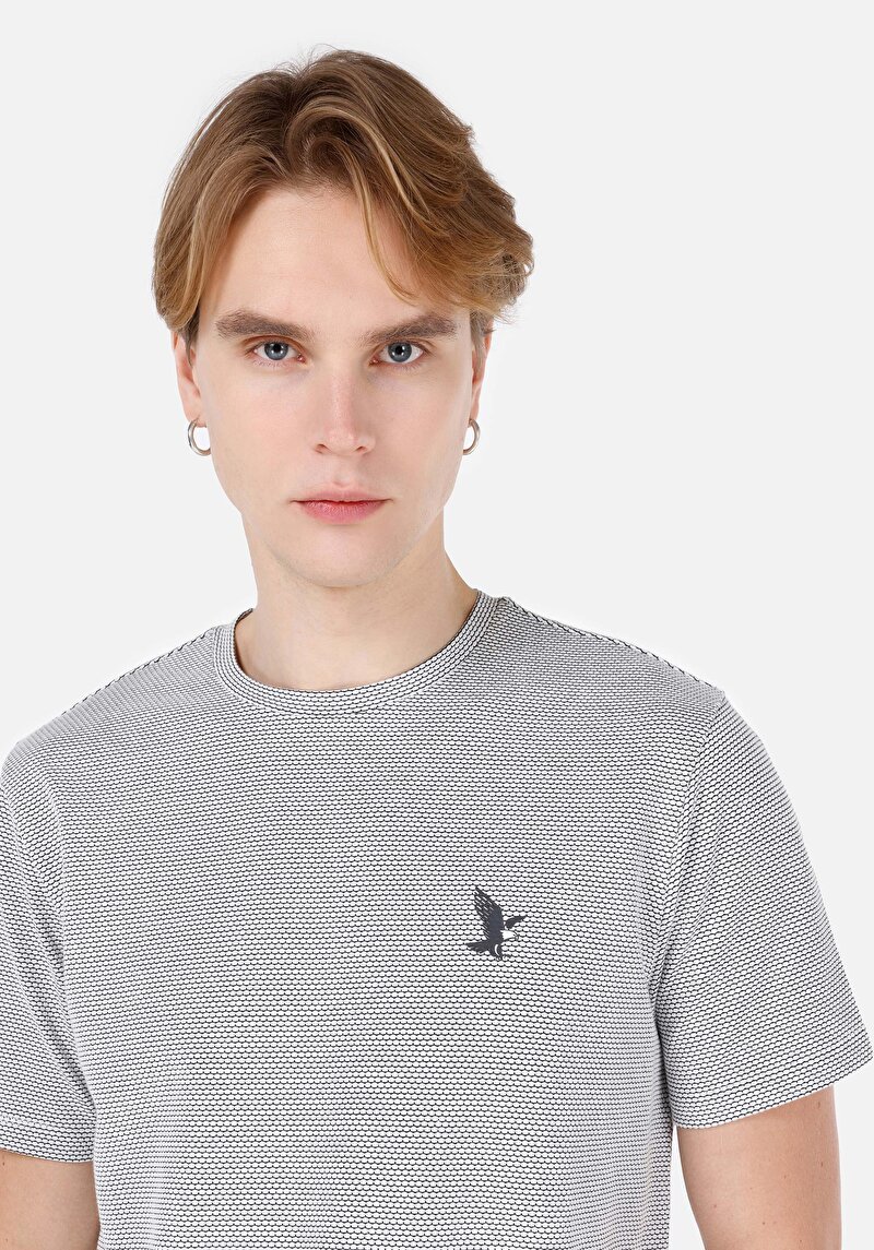 Regular Fit Yuvarlak Yaka Erkek Beyaz Kısa Kol Tişört