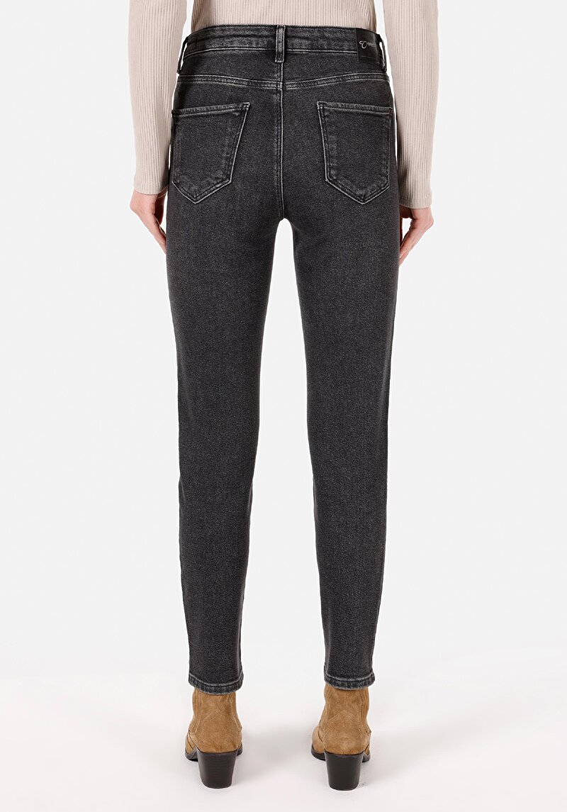 Slim Fit Orta Bel Dar Paça Kadın İndigo Jean Pantolon