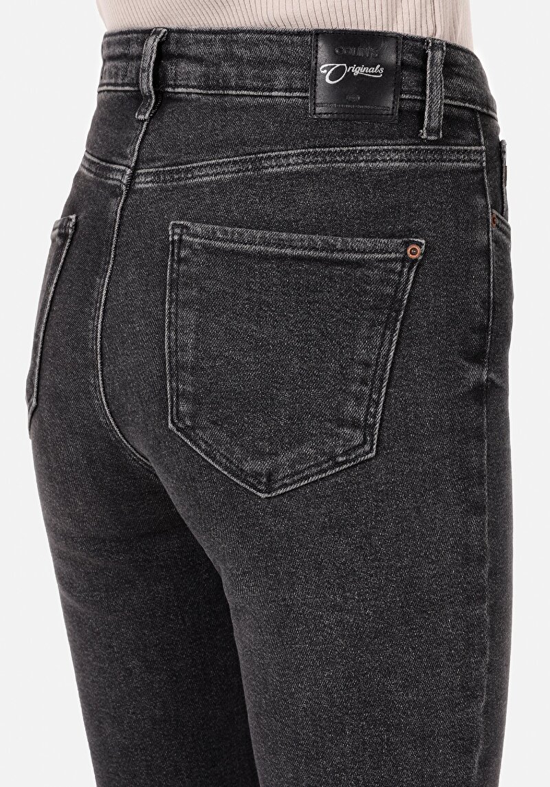 Slim Fit Orta Bel Dar Paça Kadın İndigo Jean Pantolon